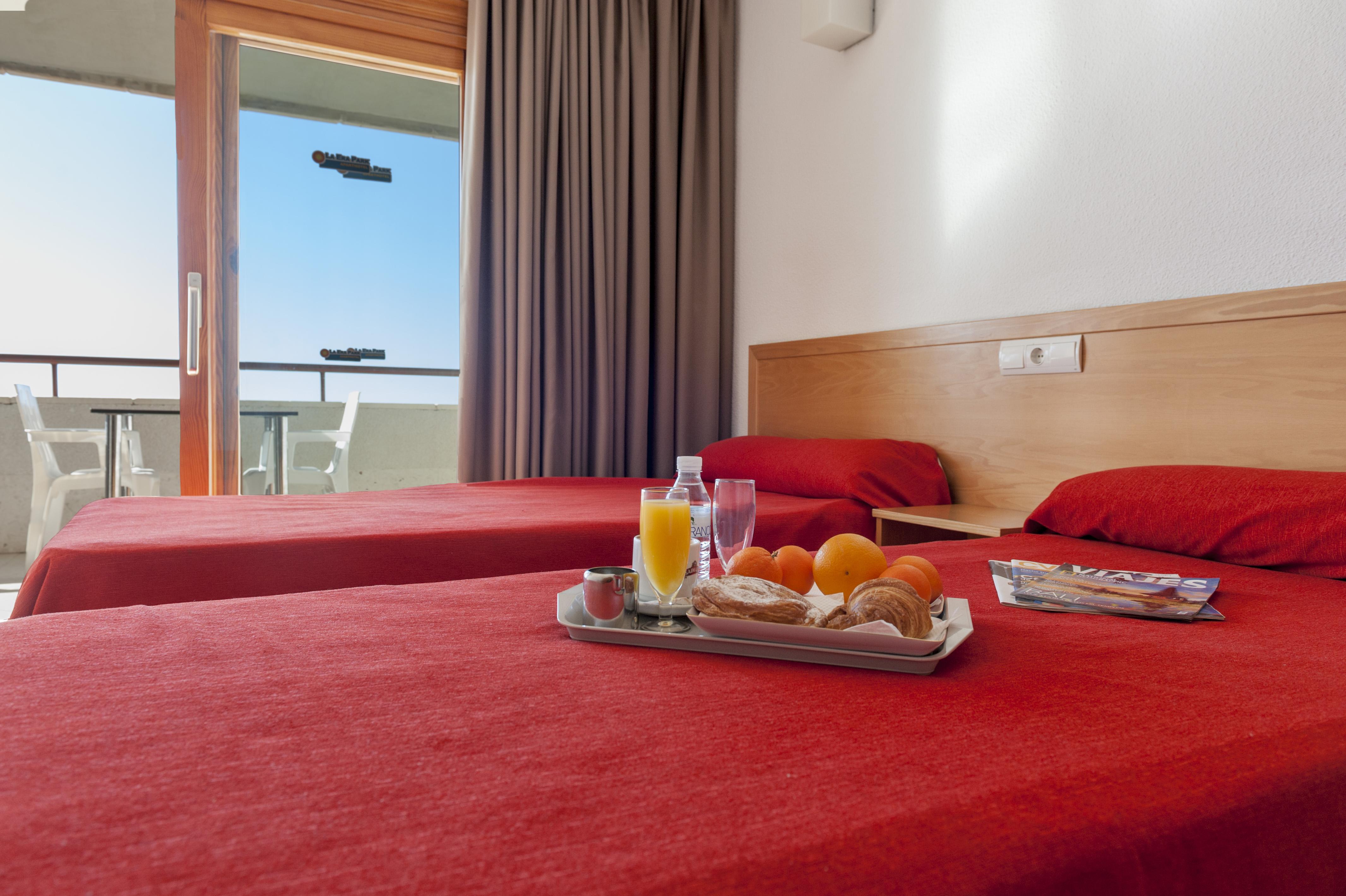 Apartamentos La Era Park เบนิดอร์ม ภายนอก รูปภาพ